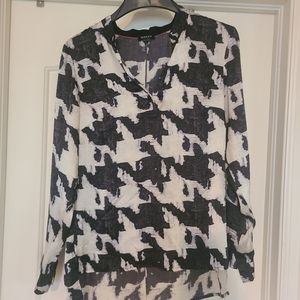 Worth New York 100% silk blouse